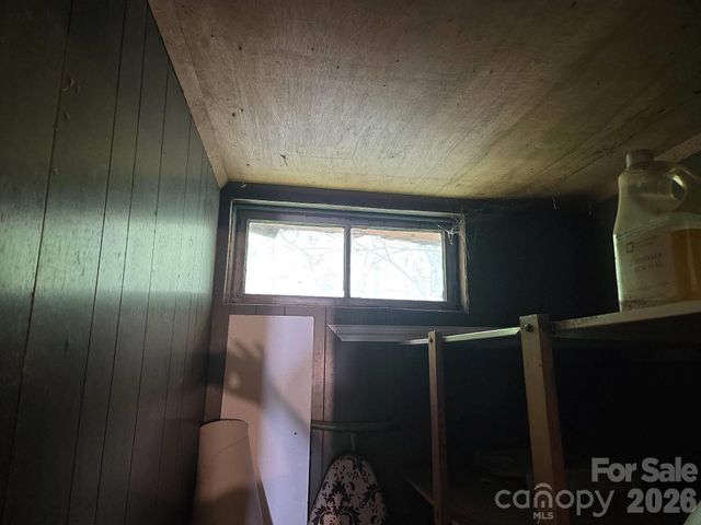 208 Mckinnish Cove Road, Asheville, NC 28806