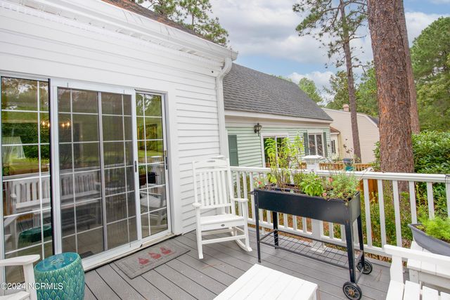 2 Colonial Pines Circle, Pinehurst, NC 28374