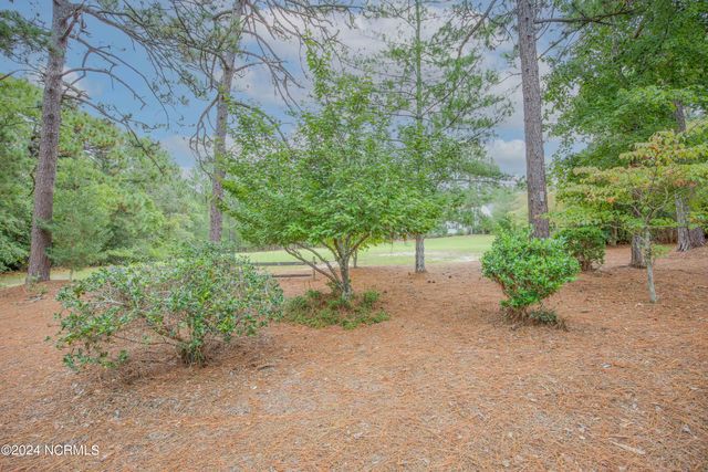 2 Colonial Pines Circle, Pinehurst, NC 28374
