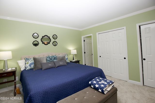 2 Colonial Pines Circle, Pinehurst, NC 28374