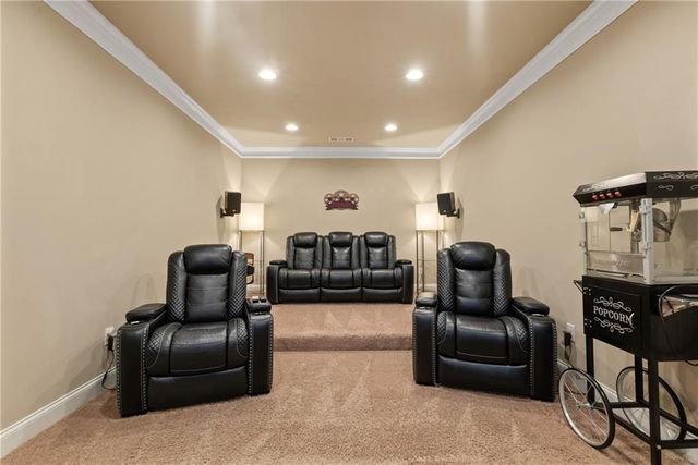 1050 Silver Thorne Drive, Loganville, GA 30052