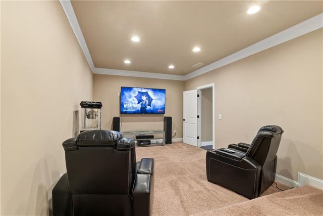 1050 Silver Thorne Drive, Loganville, GA 30052