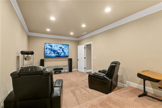 1050 Silver Thorne Drive, Loganville, GA 30052