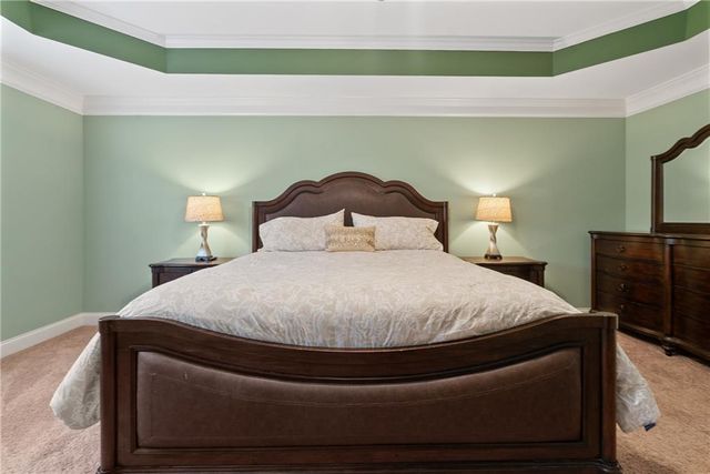 1050 Silver Thorne Drive, Loganville, GA 30052