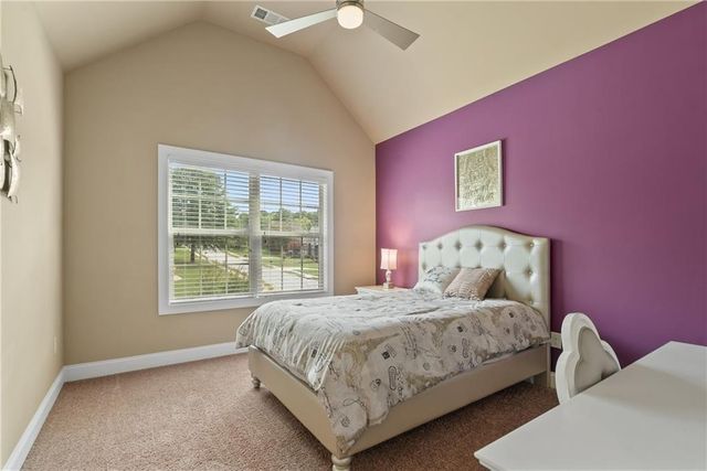 1050 Silver Thorne Drive, Loganville, GA 30052