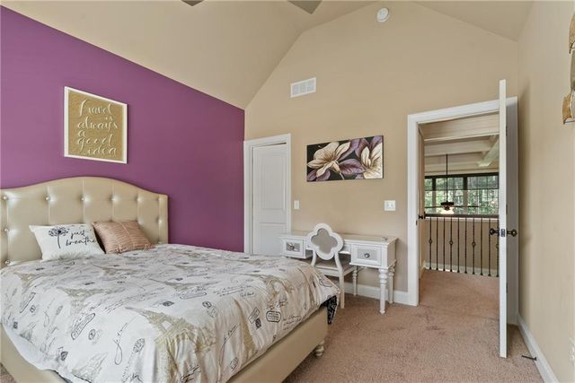 1050 Silver Thorne Drive, Loganville, GA 30052