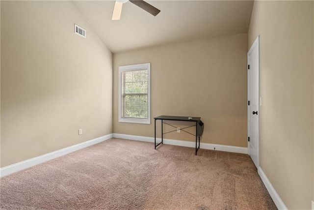 1050 Silver Thorne Drive, Loganville, GA 30052