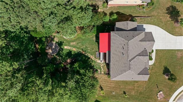 1050 Silver Thorne Drive, Loganville, GA 30052