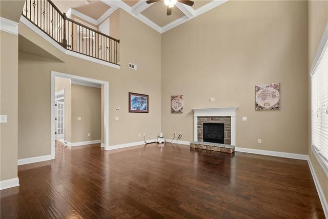 1050 Silver Thorne Drive, Loganville, GA 30052