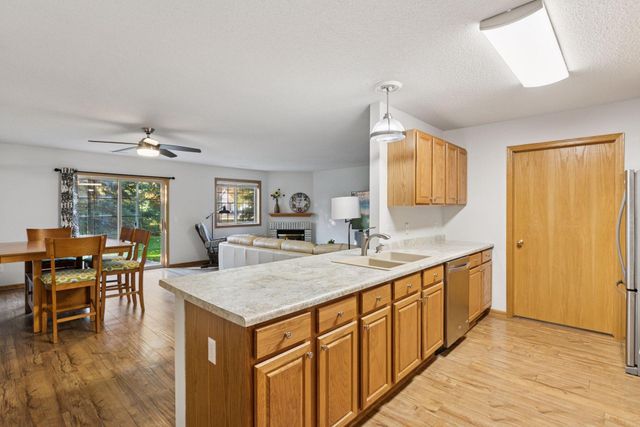 698 Monn Avenue, Vadnais Heights, MN 55127