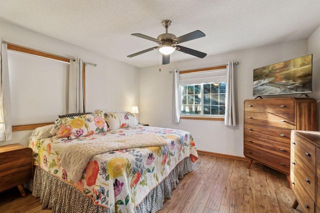 698 Monn Avenue, Vadnais Heights, MN 55127