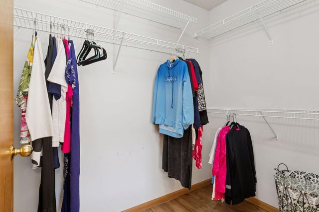 698 Monn Avenue, Vadnais Heights, MN 55127