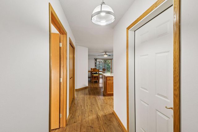 698 Monn Avenue, Vadnais Heights, MN 55127