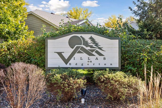 698 Monn Avenue, Vadnais Heights, MN 55127