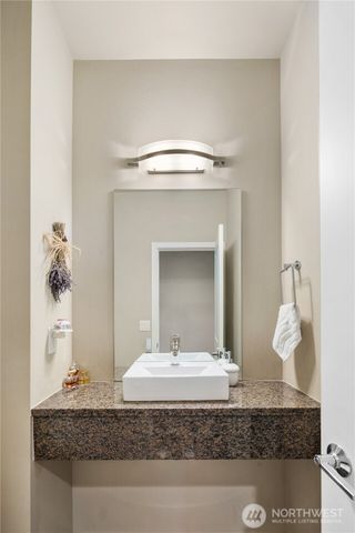 5627 S 336th Place, Auburn, WA 98001