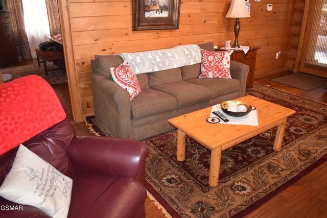 2910 Piney Ridge Way, Sevierville, TN 37862