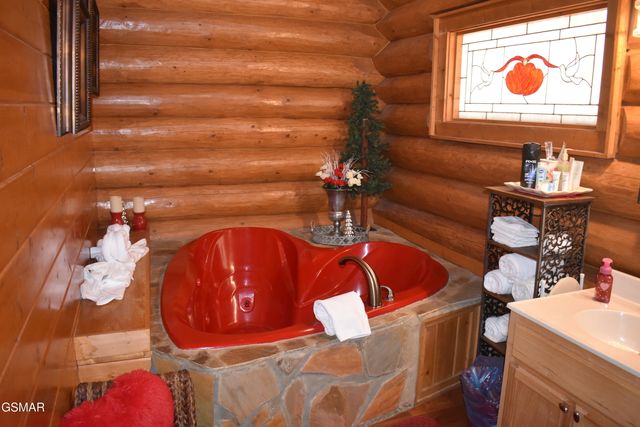 2910 Piney Ridge Way, Sevierville, TN 37862