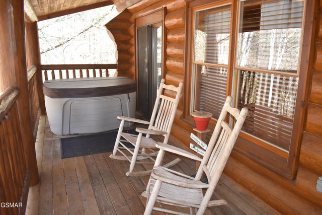 2910 Piney Ridge Way, Sevierville, TN 37862