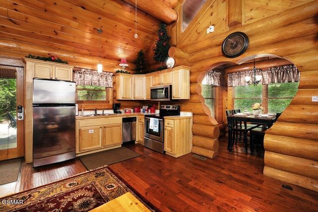 2910 Piney Ridge Way, Sevierville, TN 37862