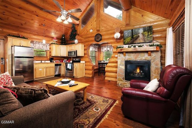 2910 Piney Ridge Way, Sevierville, TN 37862