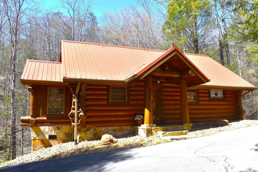 2910 Piney Ridge Way, Sevierville, TN 37862