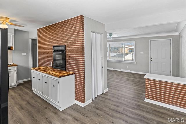 206 Longfellow Avenue, Alton, IL 62002