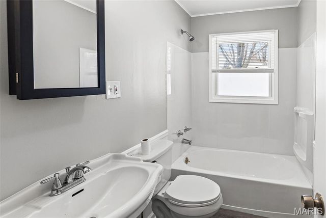 206 Longfellow Avenue, Alton, IL 62002