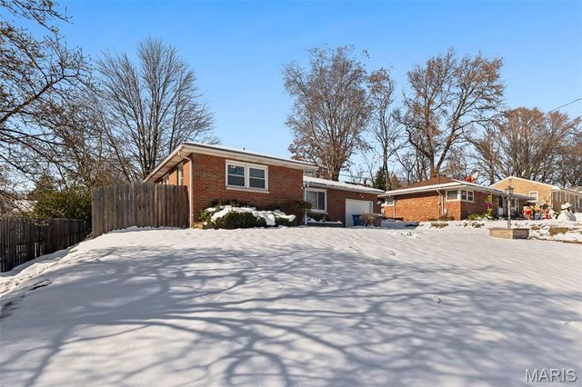 206 Longfellow Avenue, Alton, IL 62002