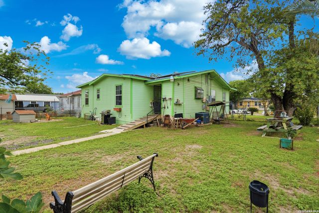 329 RAYBURN DR, San Antonio, TX 78221