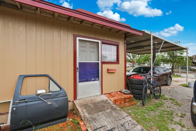 329 RAYBURN DR, San Antonio, TX 78221