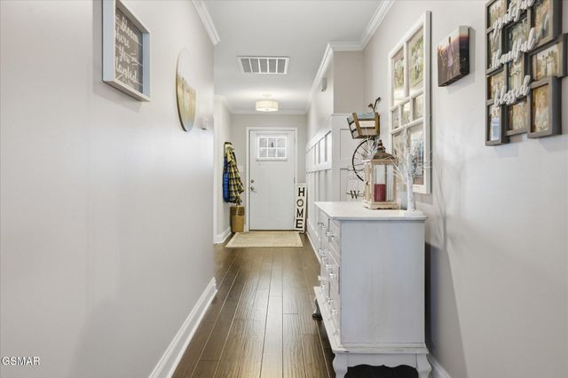 422 Larkspur Way, Sevierville, TN 37862