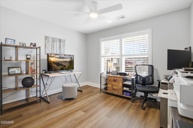 422 Larkspur Way, Sevierville, TN 37862