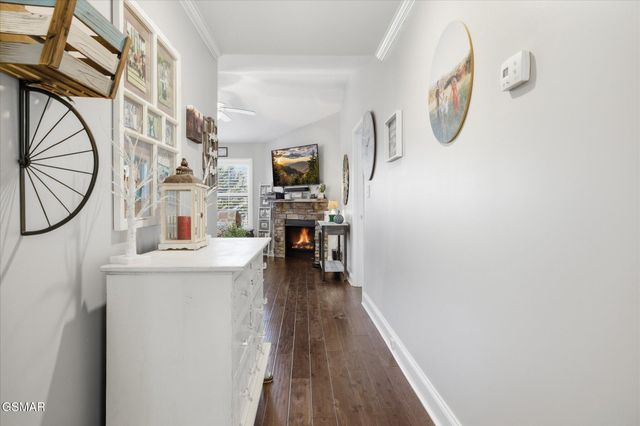 422 Larkspur Way, Sevierville, TN 37862