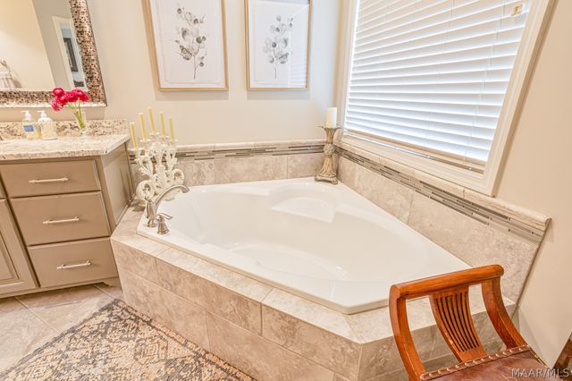 1513 MANOR PARK Court, Montgomery, AL 36117