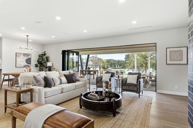 103 Walnut Dr, Hendersonville, TN 37075