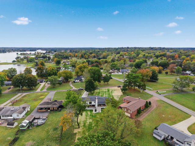 103 Walnut Dr, Hendersonville, TN 37075