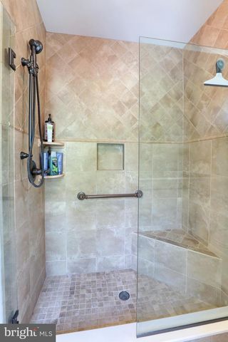 80 SCHOOL HOUSE RD, Lancaster, PA 17603