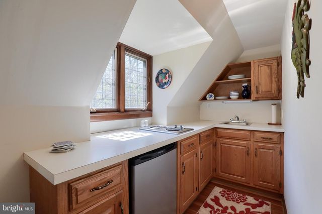 80 SCHOOL HOUSE RD, Lancaster, PA 17603