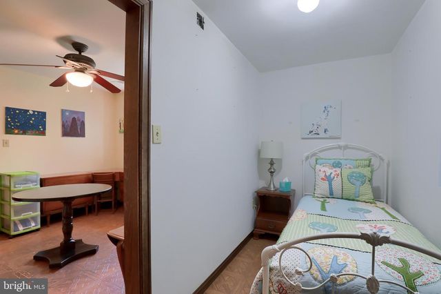 80 SCHOOL HOUSE RD, Lancaster, PA 17603