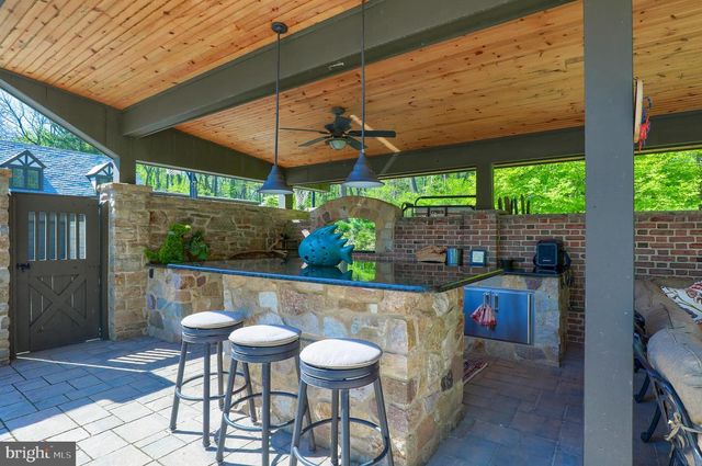 80 SCHOOL HOUSE RD, Lancaster, PA 17603