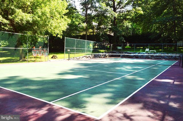 80 SCHOOL HOUSE RD, Lancaster, PA 17603