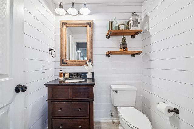 1414 Shady Valley Drive, Sugar Land, TX 77479