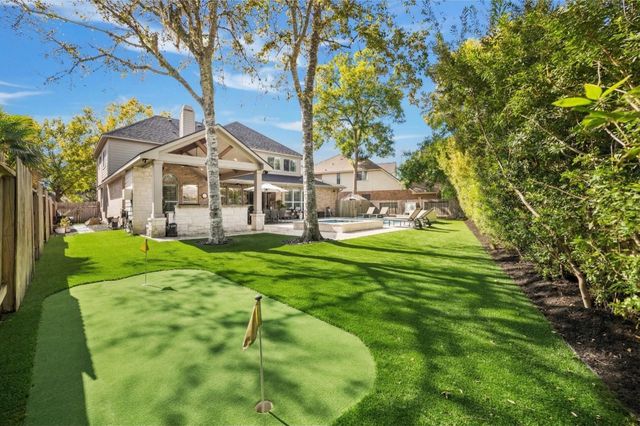 1414 Shady Valley Drive, Sugar Land, TX 77479