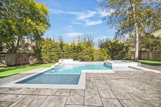 1414 Shady Valley Drive, Sugar Land, TX 77479