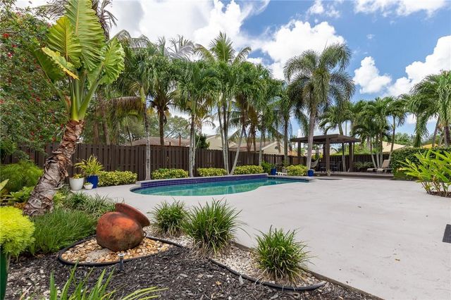 5231 SW 115th Avenue, Cooper City, FL 33330