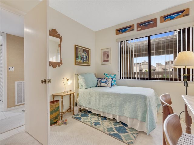 1880 Bay Road I319, Vero Beach, FL 32963