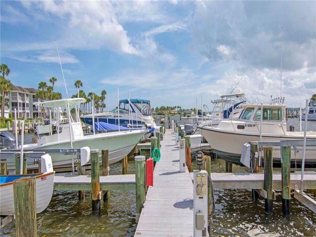 1880 Bay Road I319, Vero Beach, FL 32963