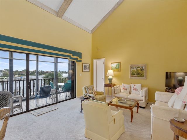 1880 Bay Road I319, Vero Beach, FL 32963