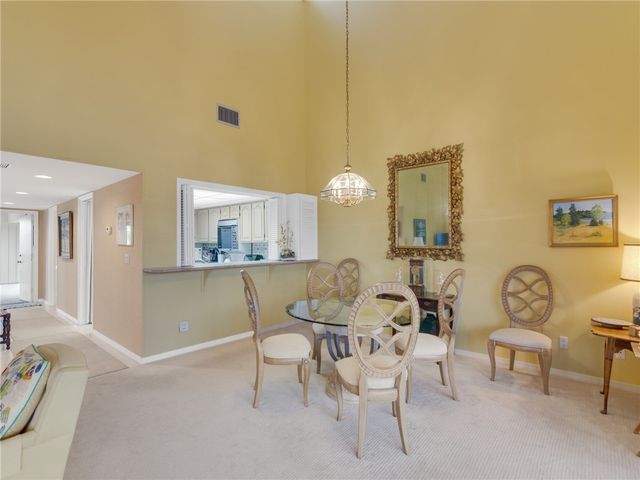 1880 Bay Road I319, Vero Beach, FL 32963
