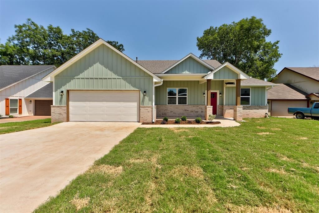 705 Rolling Meadow, Noble, OK 73068